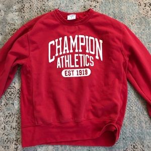 RED “Champion” CREW NECK